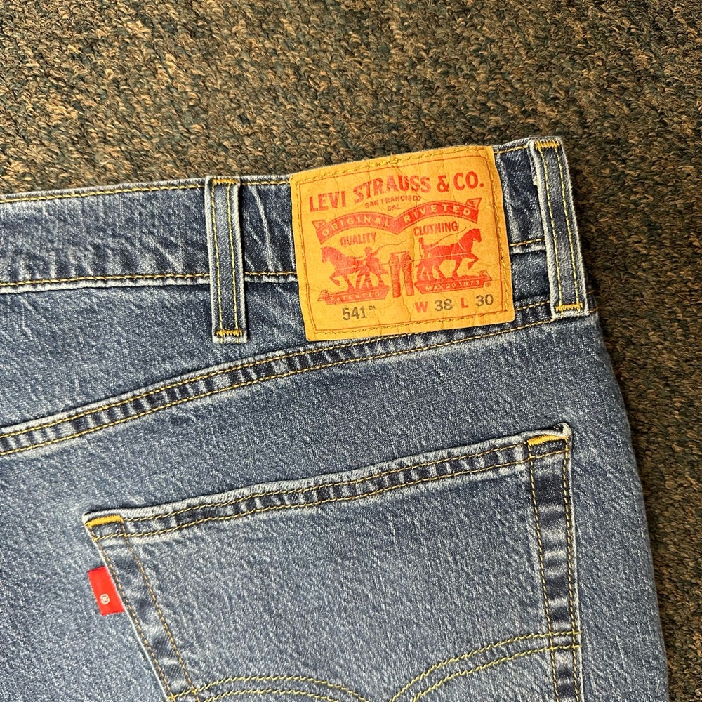 Levi’s 541 pre loved condition 38x30